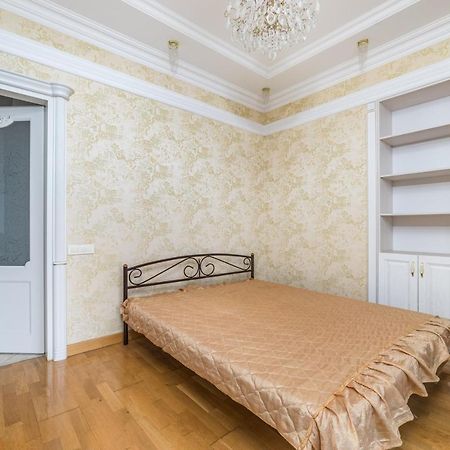 Gefest 2-Bedrooms Apartment With Terrace Odesa Exterior photo